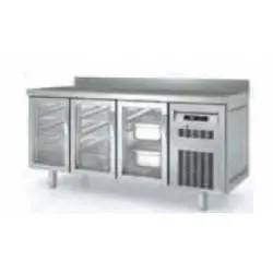Bajo Mostrador 3 Puertas de Cristal MCGV-200 (Congelación) Coreco