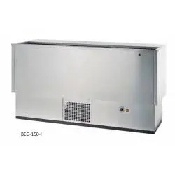 Enfriador de Botellas de 3 Puertas, Fondo Plano, Brazos Rectos BEG-150-I. Coreco