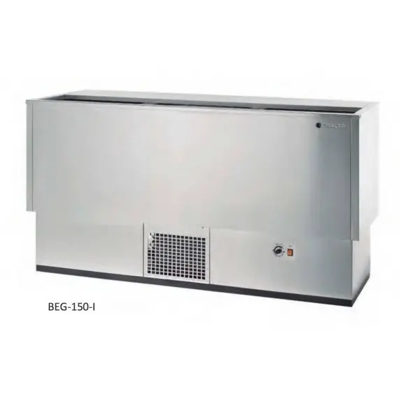 Enfriador de Botellas de 3 Puertas, Fondo Plano, Brazos Rectos BEG-150-I. Coreco