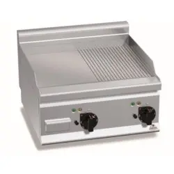 Fry Top 600 Eléctrico Placa Mitad Lisa Mitad Acanalada E6FM6BP-2. Romagsa