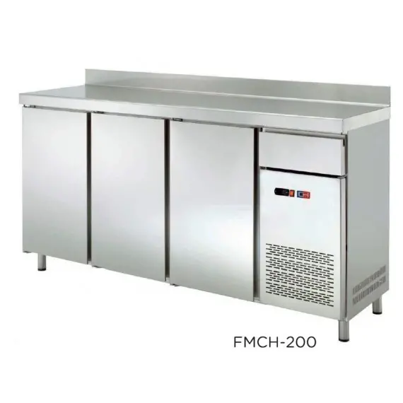 Frente Mostrador Refrigerado Fondo 600 de 3 Puertas con Tolva FMCH-200TV
