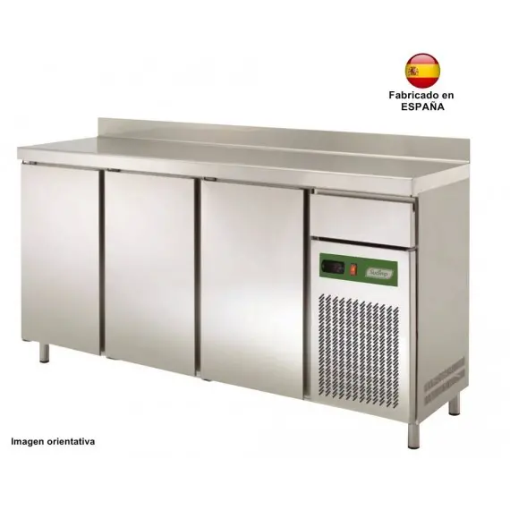 Mesa Refrigerada 3 puertas 200 cm