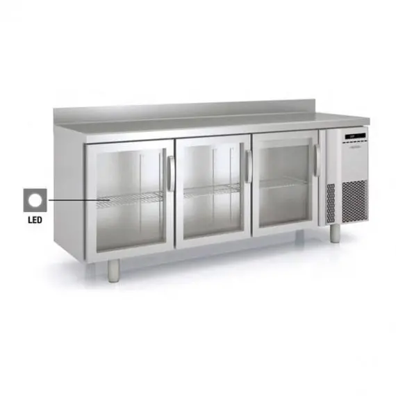 Mesa Refrigerada 3 puertas de cristal 200 cm de Largo